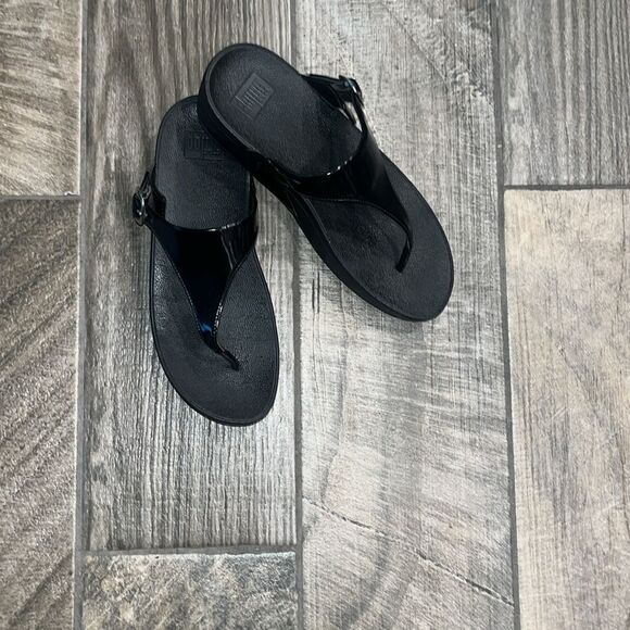 Fitflop Black patent leather Sandals with Ergonomic Footbed - Picture 3 of 4